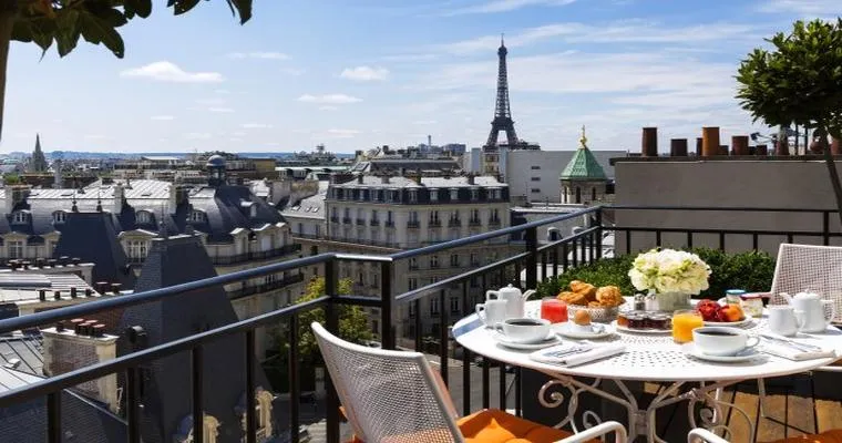 A Comprehensive Review of the Best Paris Hotels