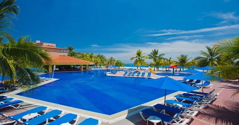 A Comprehensive Review of the Best Ixtapa Hotels