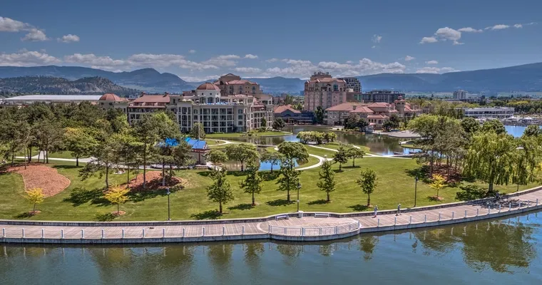 Best Kelowna Hotels: A Comprehensive Review