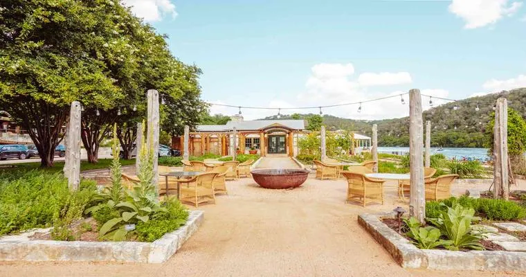 A Comprehensive Review of the Best Austin Resorts