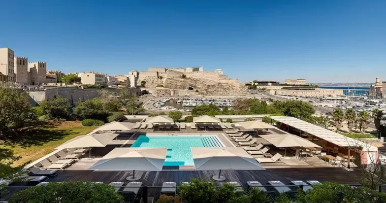 A Comprehensive Review of the Best Hotels in Marseille