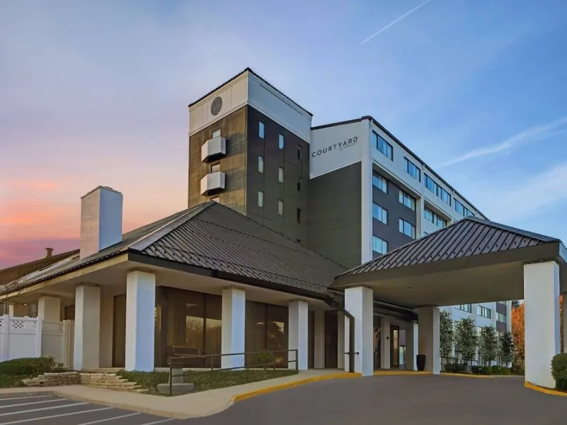 Courtyard by Marriott Chicago Elmhurst/Oakbrook Area