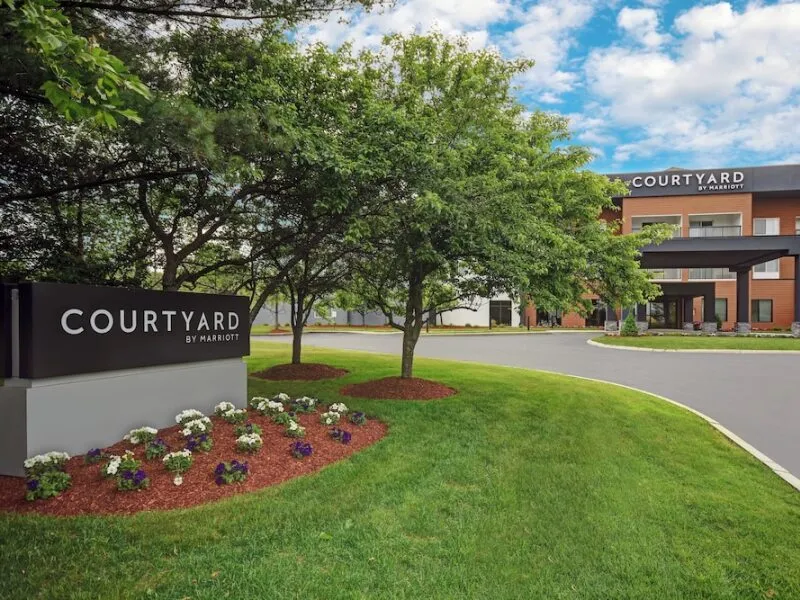 Courtyard by Marriott Raynham