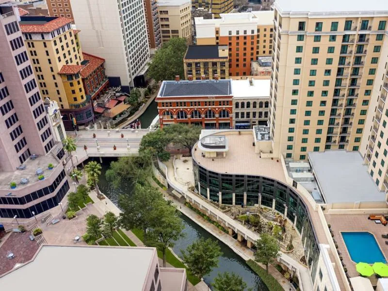 Embassy Suites San Antonio Riverwalk-Downtown