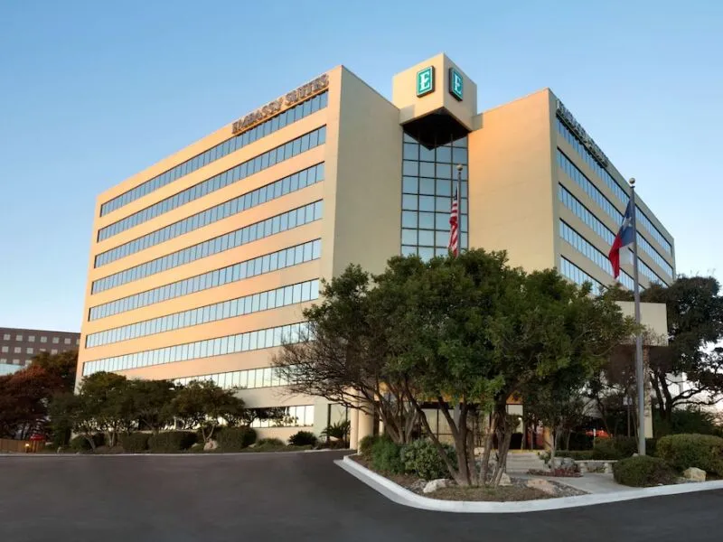 Embassy Suites by Hilton San Antonio Airport