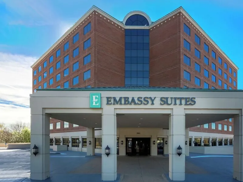 Embassy Suites Dallas - Lovefield