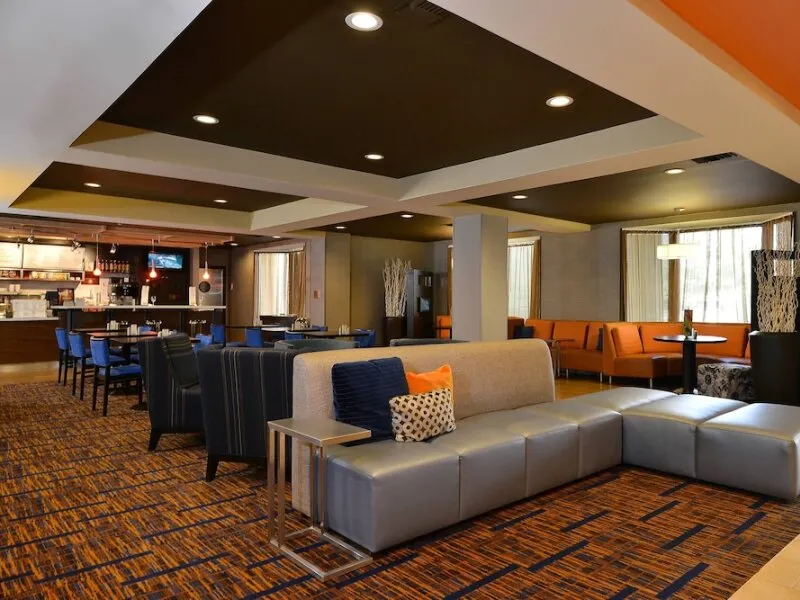 Courtyard By Marriott Bentonville