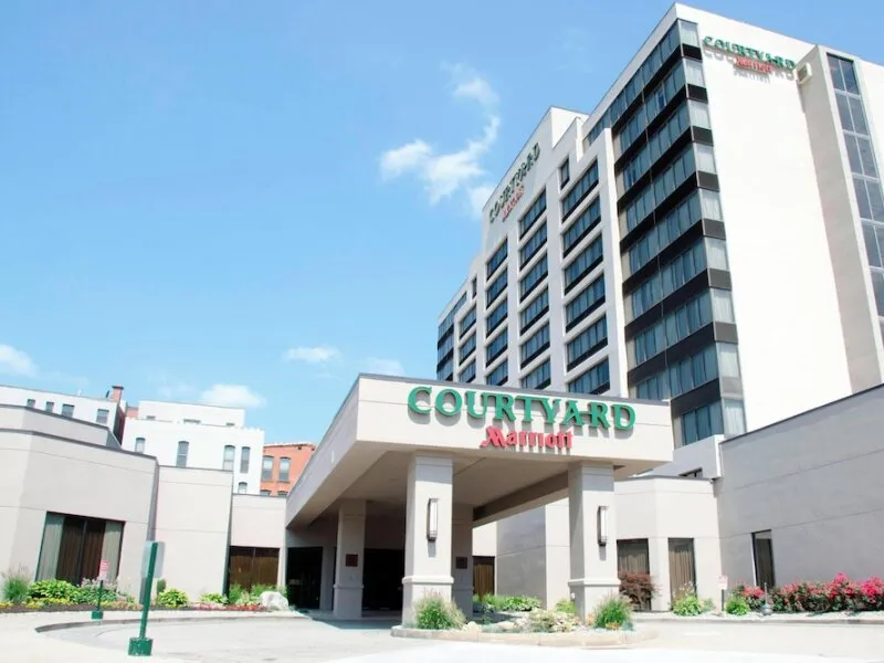 Courtyard by Marriott Waterbury Downtown