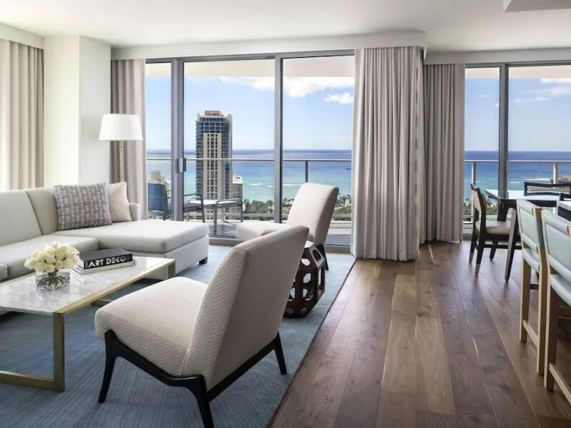 The Ritz-Carlton Residences, Waikiki Beach