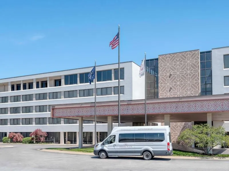 Crowne Plaza Indianapolis-Airport