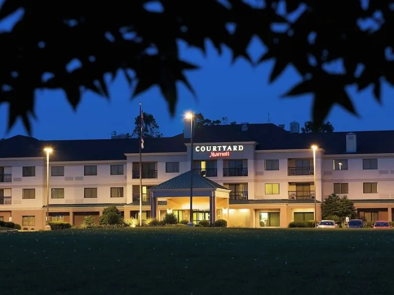 Courtyard by Marriott Columbus Tipton Lakes