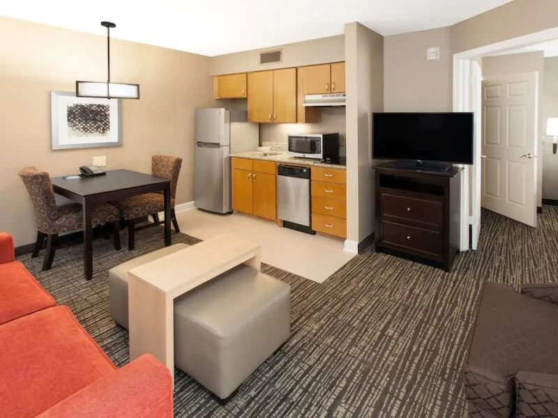 Homewood Suites by Hilton Indianapolis at the Crossing