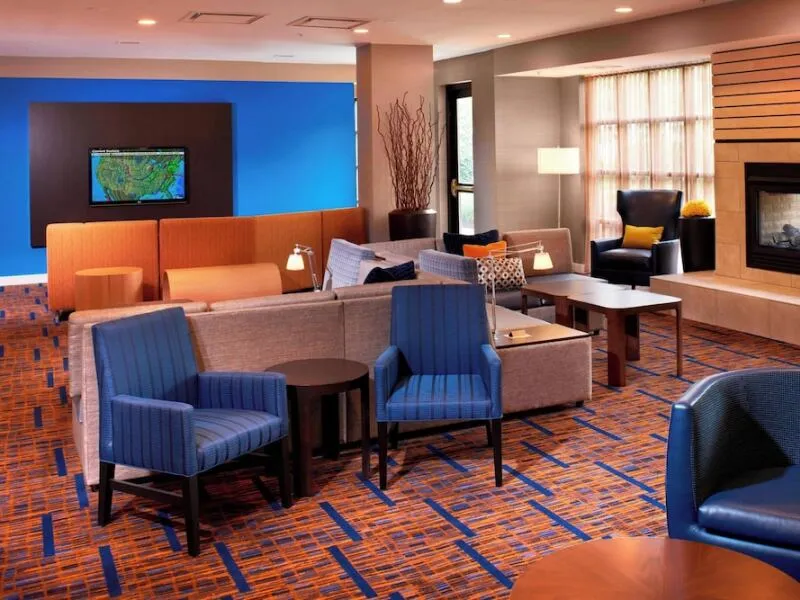 Courtyard by Marriott Cincinnati-Covington