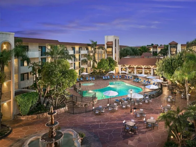 Embassy Suites by Hilton Scottsdale Resort