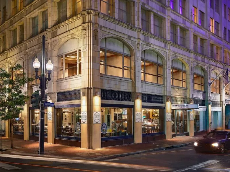 Renaissance New Orleans Pere Marquette French Quarter Area Hotel