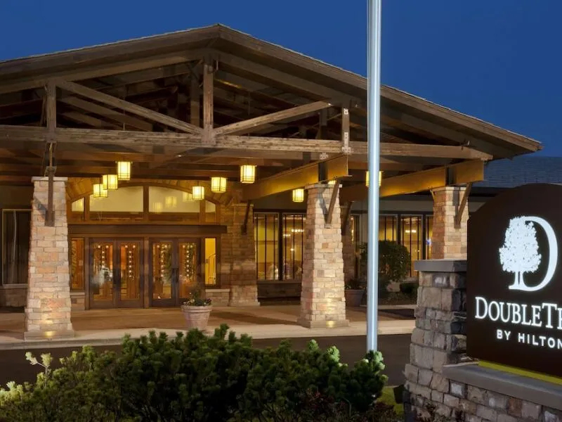 DoubleTree by Hilton Libertyville - Mundelein