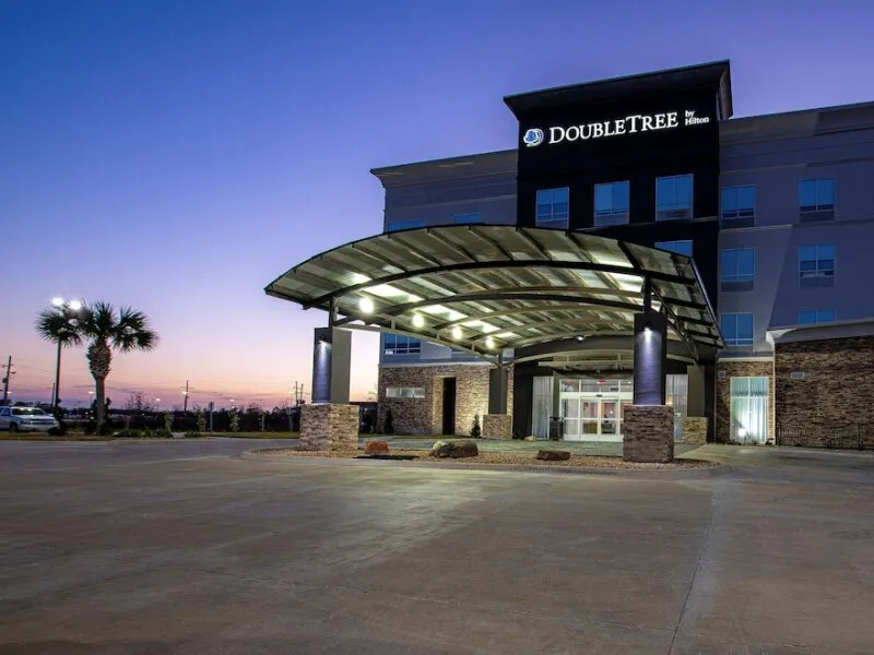 DoubleTree by Hilton Sulphur Lake Charles