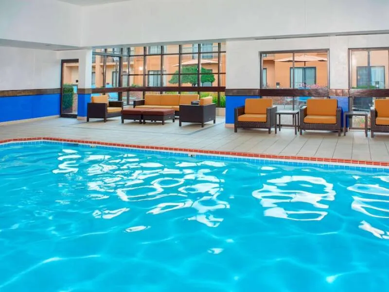 Courtyard by Marriott Detroit Auburn Hills