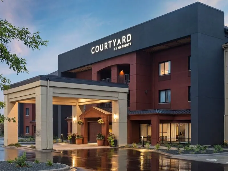 Courtyard Roseville by Marriott