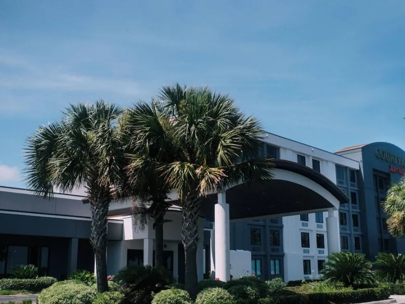 Courtyard Gulfport Beachfront