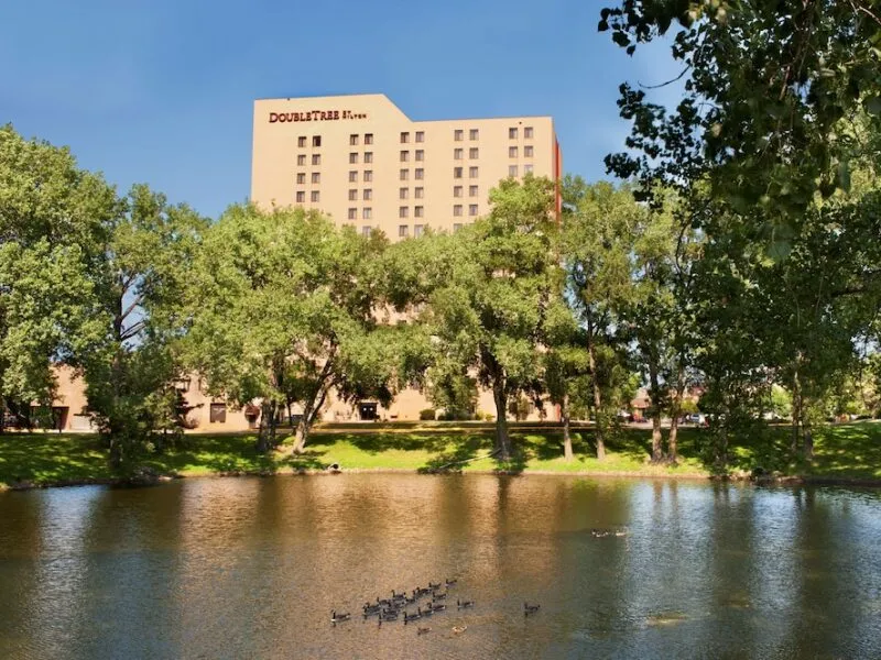 DoubleTree by Hilton Minneapolis - Park Place