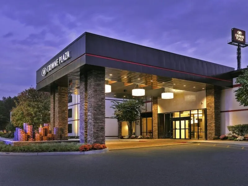 Crowne Plaza Suffern-Mahwah