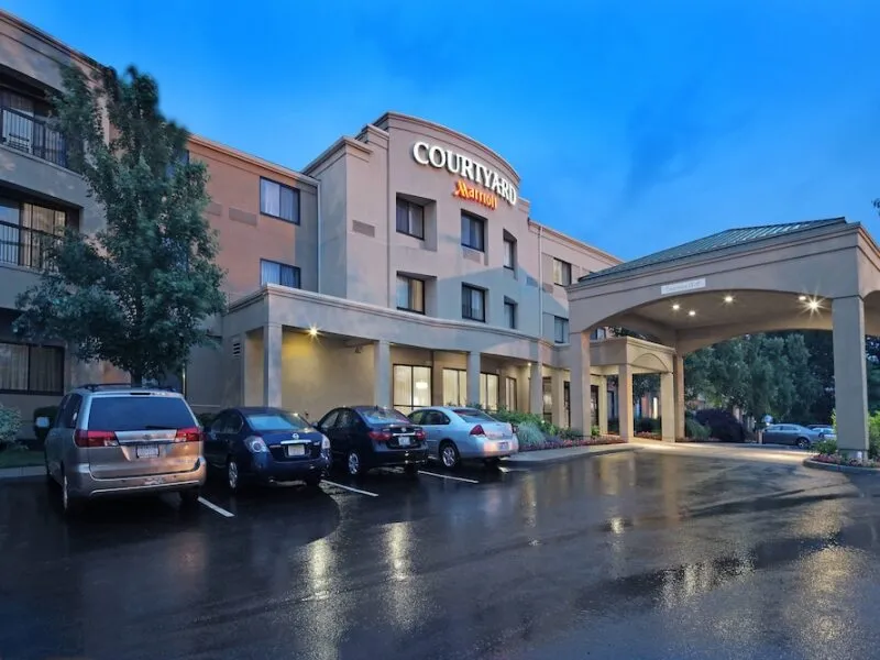 Courtyard Marriott Providence Warwick