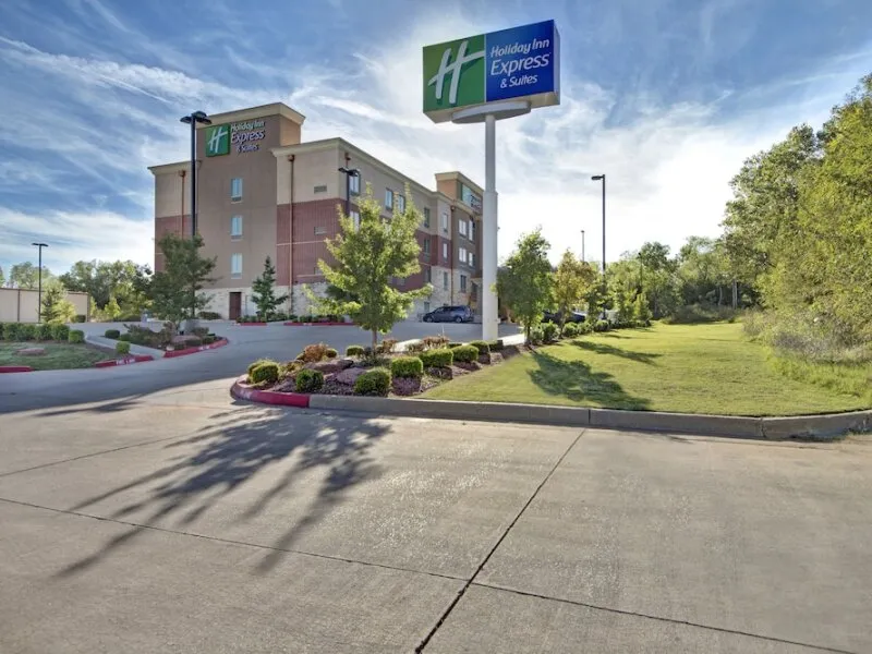 Holiday Inn Hotel & Suites Oklahoma City North