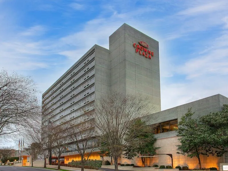 Crowne Plaza Knoxville Downtown University