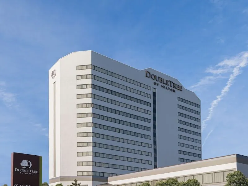 DoubleTree by Hilton Fort Lee - George Washington Bridge