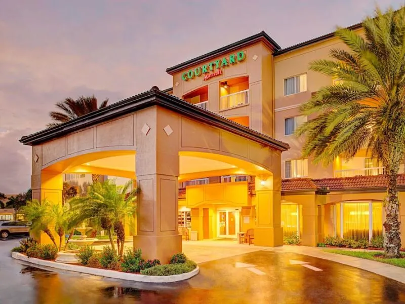 Courtyard by Marriott West Palm Beach Airport