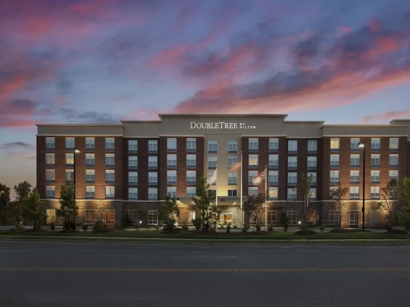 DoubleTree by Hilton Hotel Raleigh-Cary