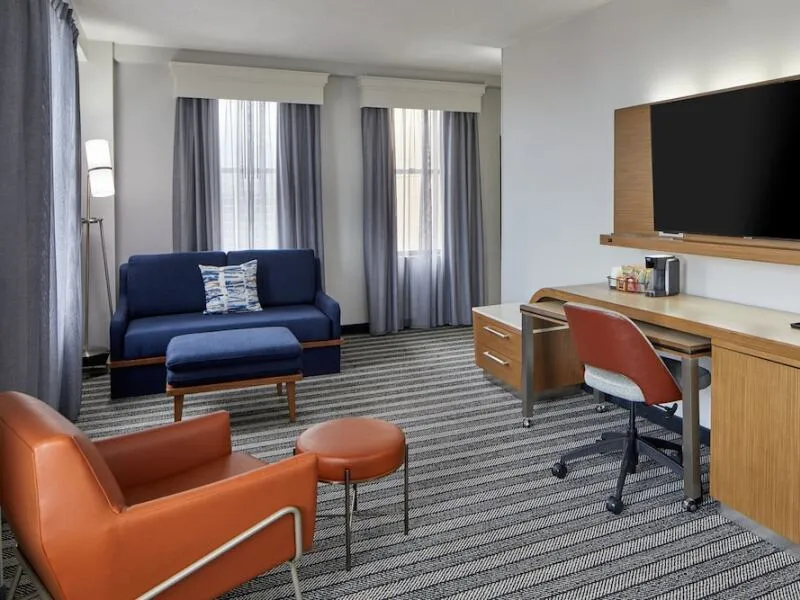 Courtyard By Marriott Nashville Downtown