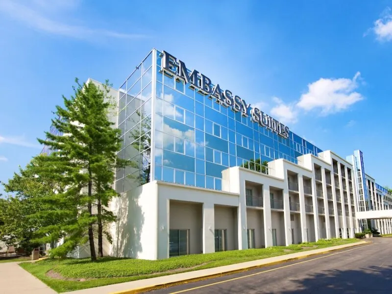 Embassy Suites by Hilton Cincinnati Northeast- Blue Ash