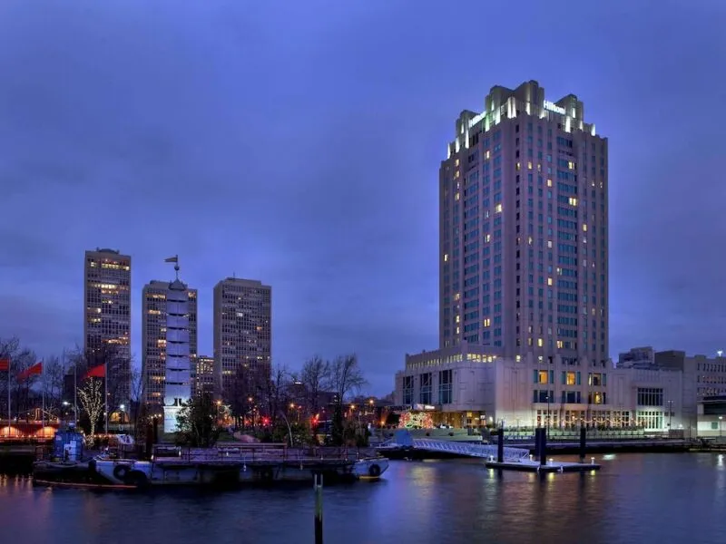 Hilton Philadelphia at Penn's Landing