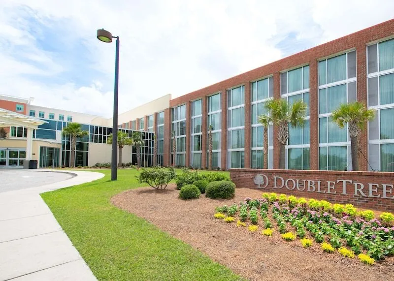 DoubleTree by Hilton Hotel and Suites Charleston Airport