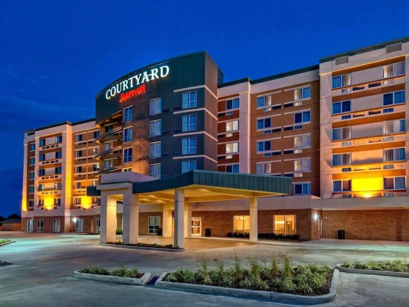 Courtyard by Marriott Westbury Long Island