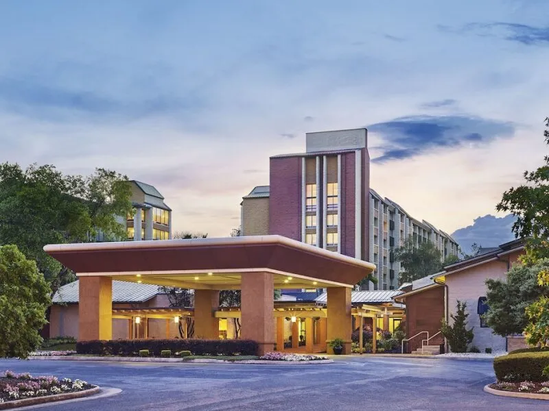 Sheraton Roanoke Hotel & Conference Center