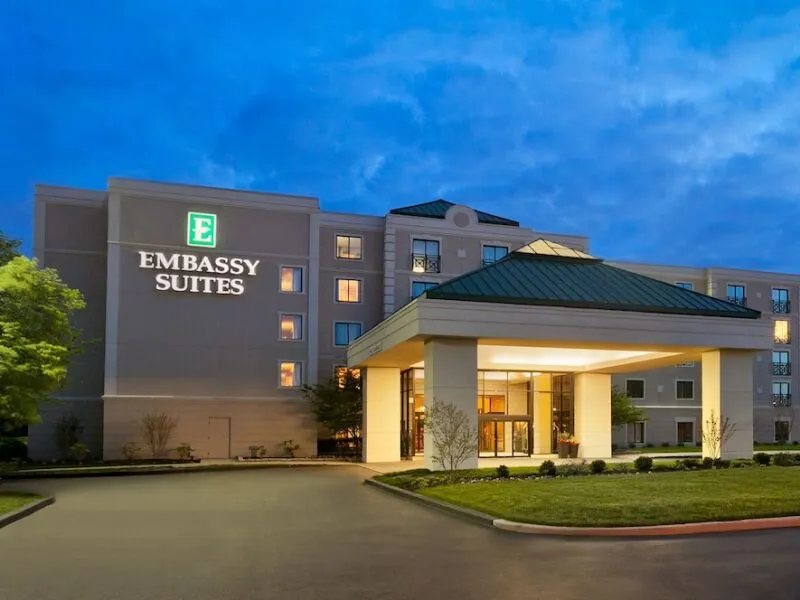 Embassy Suites by Hilton Philadelphia Airport