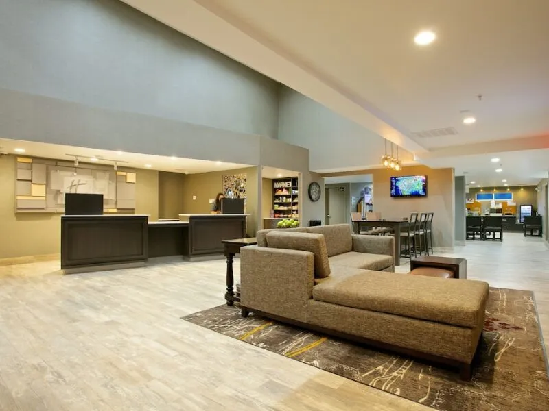 Holiday Inn Express & Suites Paso Robles