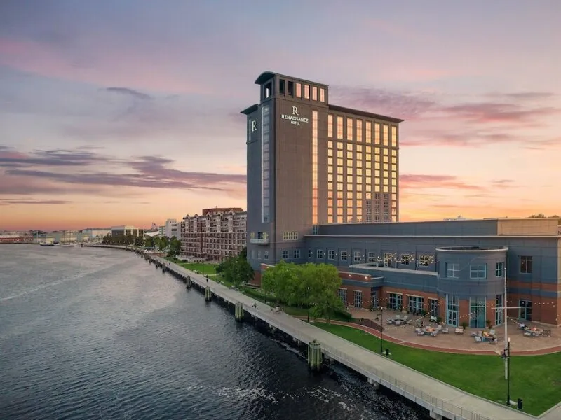 Renaissance Portsmouth-Norfolk Waterfront Hotel