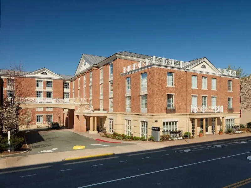 Courtyard by Marriott Charlottesville – University Medical Center