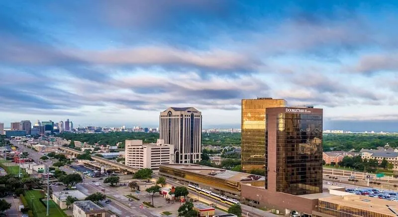 DoubleTree by Hilton Hotel Dallas - Campbell Centre