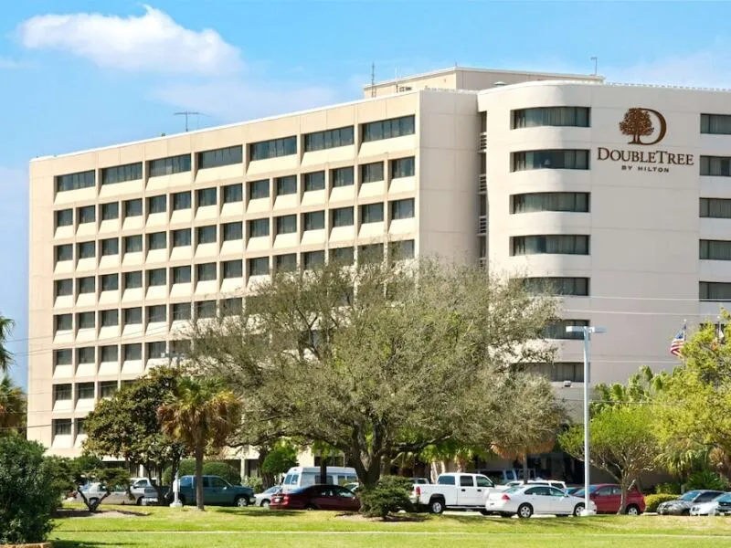 DoubleTree by Hilton Houston Hobby Airport