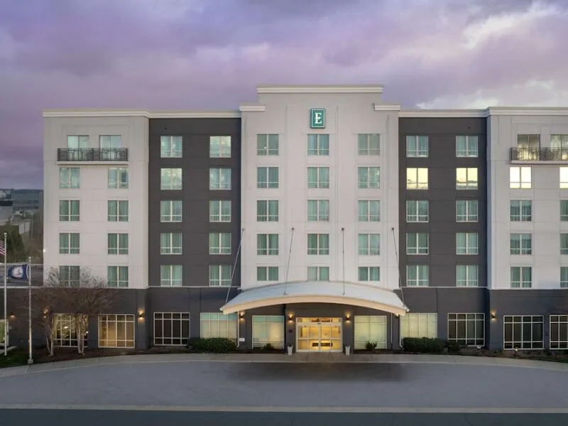 Embassy Suites Dulles - North/Loudoun