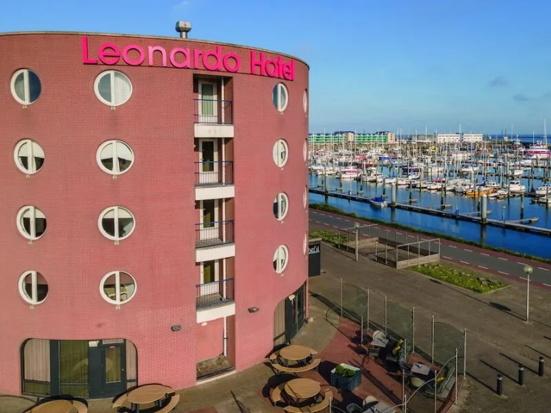 Leonardo Hotel IJmuiden Seaport Beach