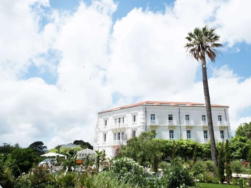 Grand Hotel des Sablettes Plage, Curio Collection by Hilton