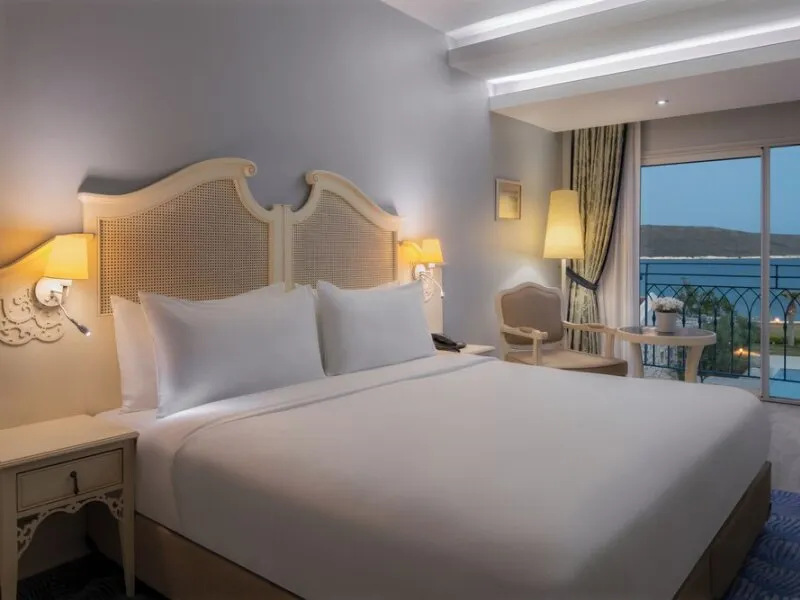 DoubleTree by Hilton Cesme Alacati Beach Resort