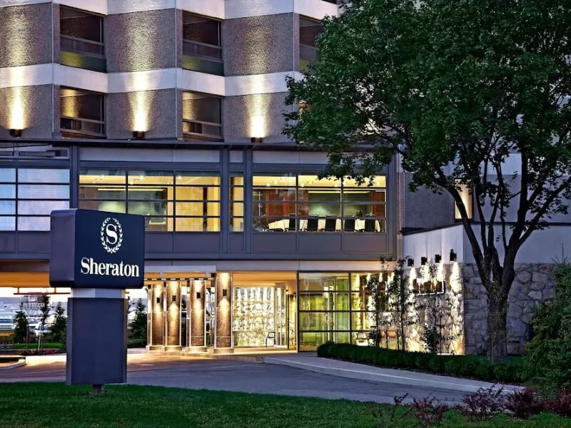 Sheraton Montreal Airport Hotel