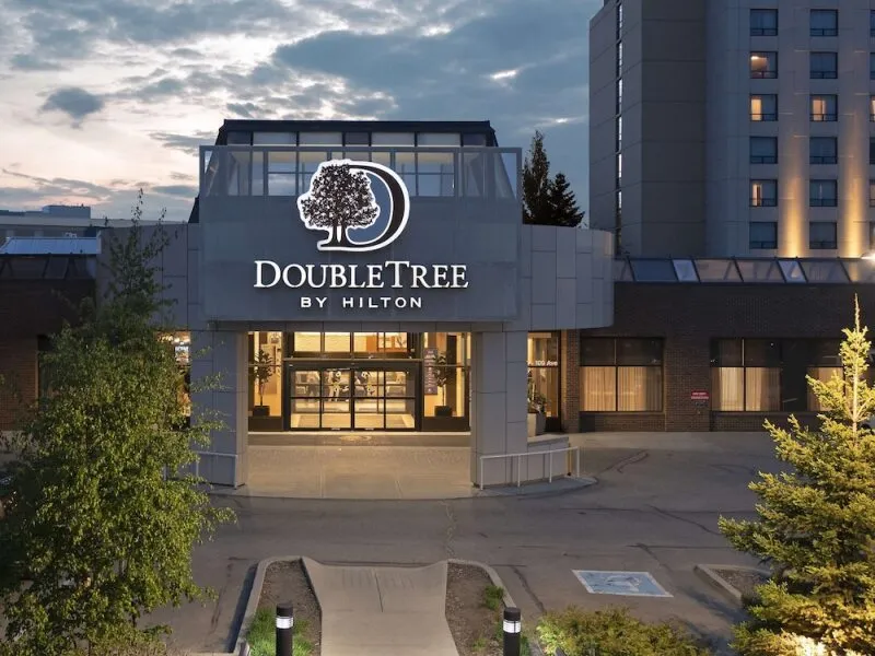 DoubleTree by Hilton Hotel West Edmonton